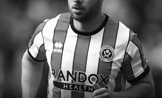 年仅31岁！前英超后卫意外溺亡，400万镑遗产，留给2岁儿子