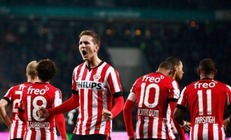 埃因霍温VS那不勒斯！荷甲豪门主场争生机，意甲劲旅冲小组前二