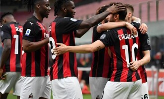 意甲：AC米兰VS萨索洛，AC米兰登顶第一，主场强势，血洗萨索洛势在必行？